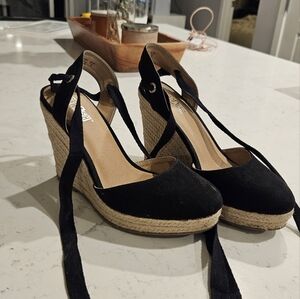 Black wedges with ribbon ankle ties